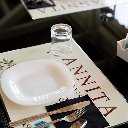 Annita فندق مبيت وإفطار 4*