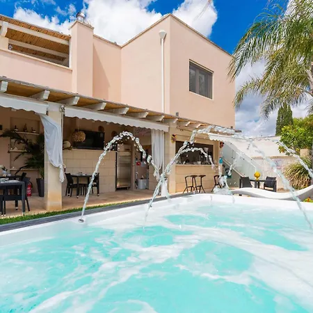 Annita فندق مبيت وإفطار 4*