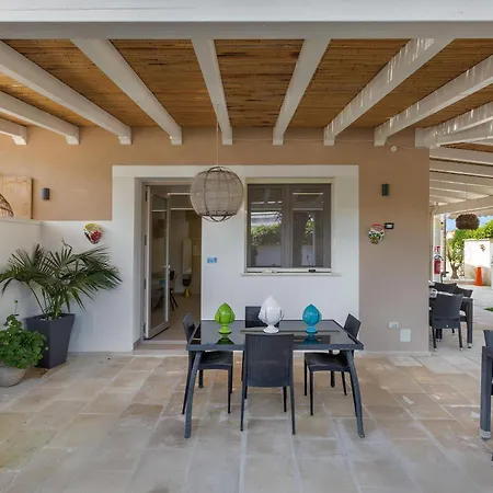 Annita فندق مبيت وإفطار 4*